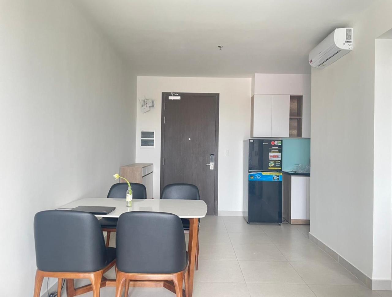 Compass One Building - Luxury Apartments Ap Phu Tho Exterior foto